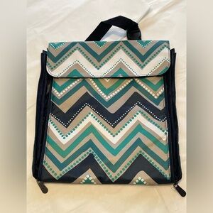 NEW Thirty-One Jewelry Keeper Travel Organizer Dotty Chevron
